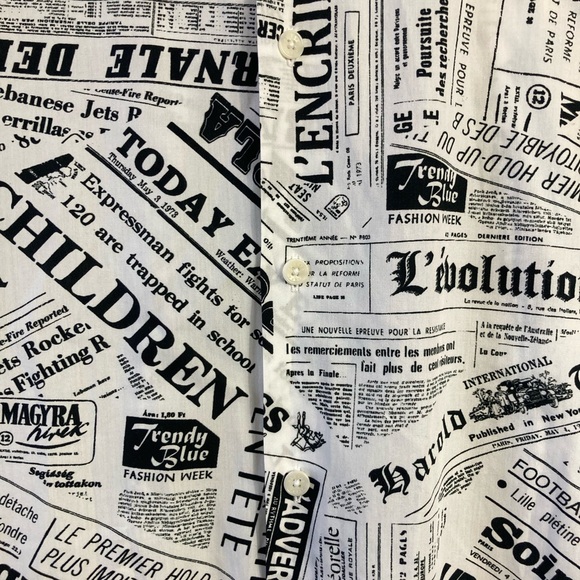 🏇 Sandro Newspaper Print Men's Shirt - Picture 3 of 13